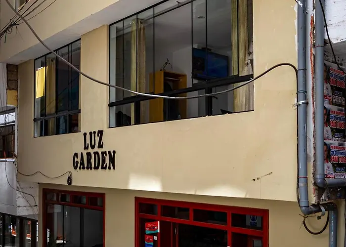 Hotel Luz Garden *